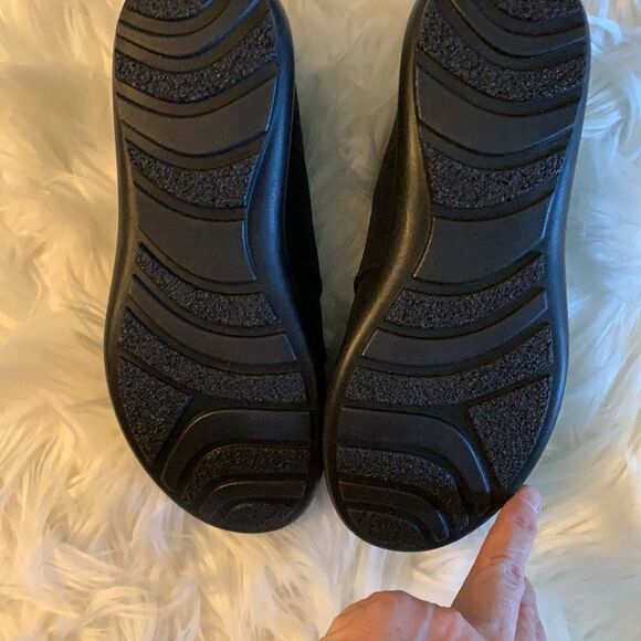 Size 7 1/2 Easy Street Comfort Wave black shoes NEW - Picture 4 of 6